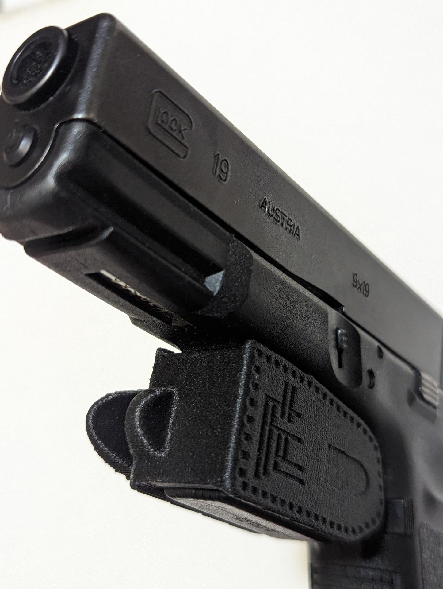 Minimulistic Glock holster